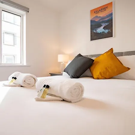 City Centre Escape With Large Terrace, Sleeps 7 Galway Exterior photo