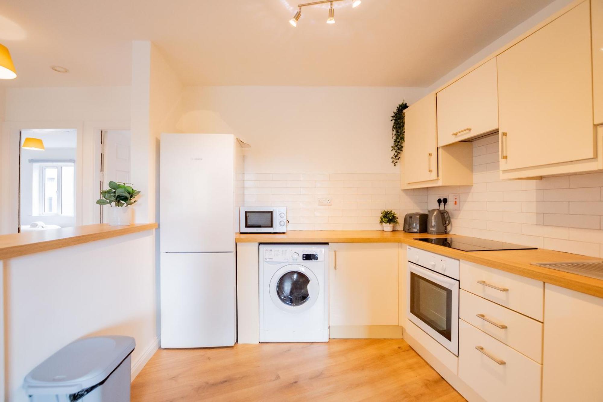 Apartment Centre Escape With Large Terrace, Sleeps 7